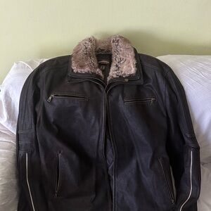 DANIER - Vintage Men’s Leather Jacket with Fur Collar